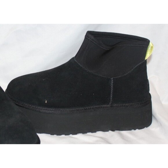 UGG CLASSIC MINI DIPPER PLATFORM BLACK SHEARLING LINED BOOTS  WOMEN - Picture 3 of 6